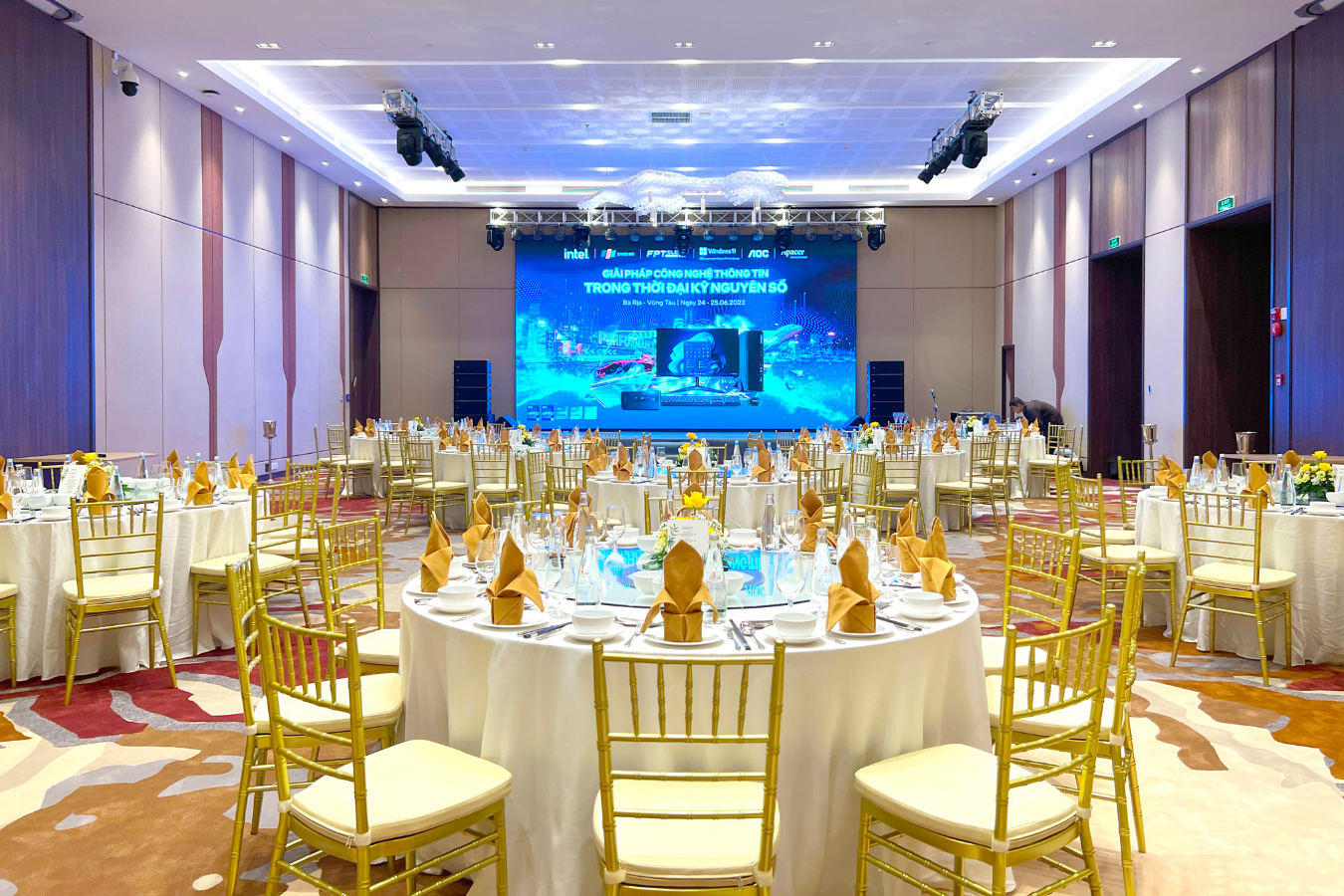 Ballroom Banquet setup